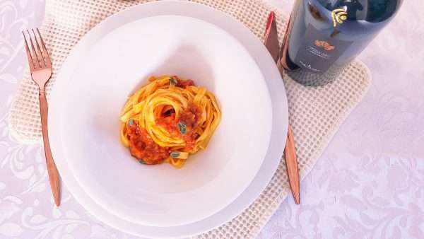 fettuccine al ragù